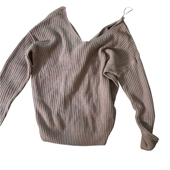 Open back  Ribbed Knit Sweater - Picture 2 of 6